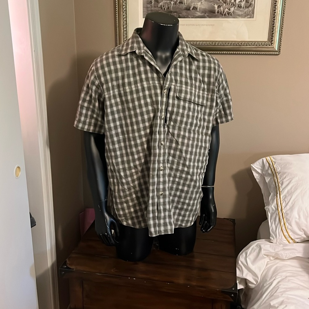 North Face XL light weight top.